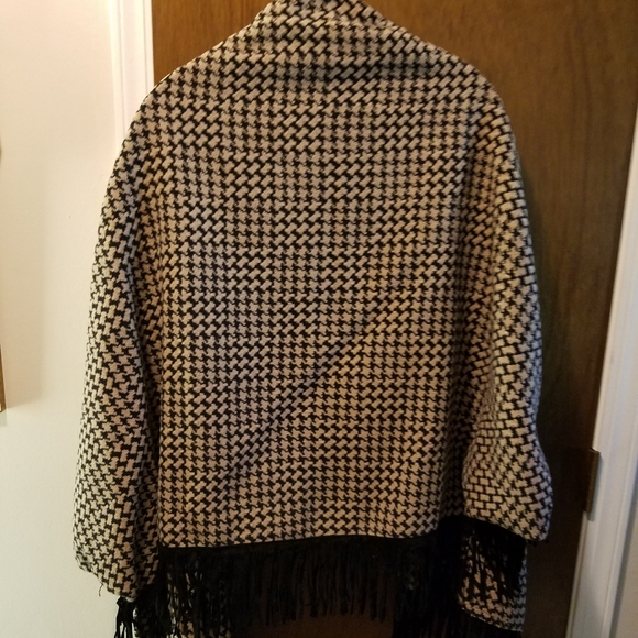 Wrap - Picture 2 of 3